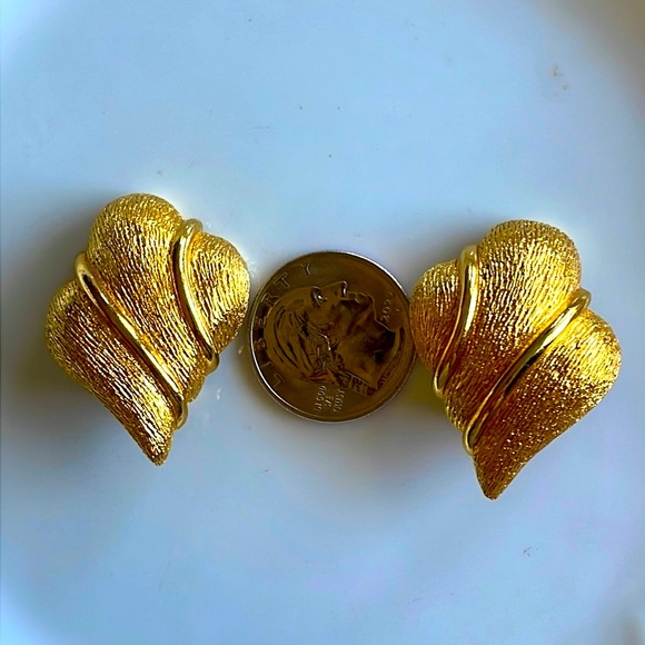 Christian Dior earrings - Picture 7 of 8